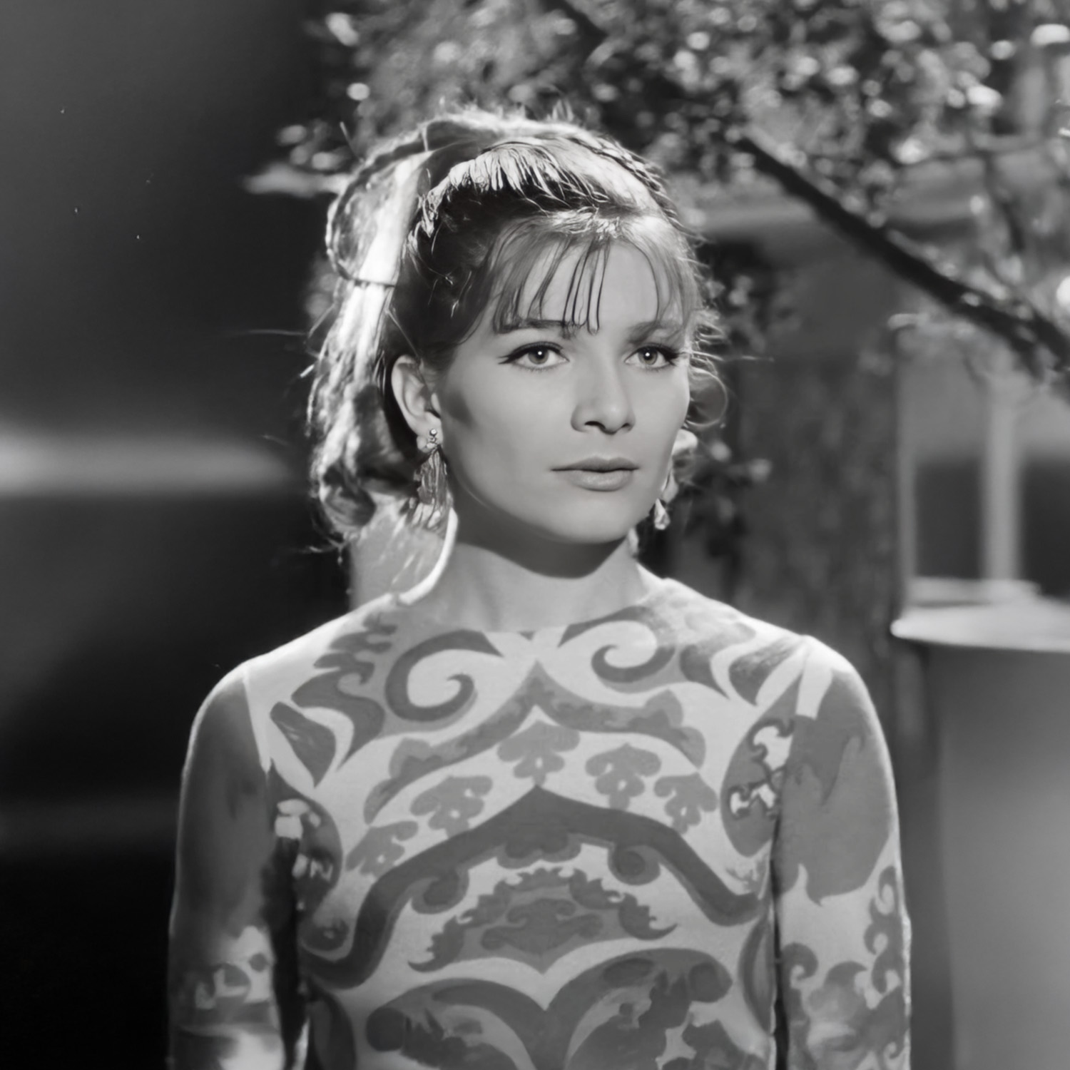 ΑΙΜΙΛΙΑ ΥΨΗΛΑΝΤΗ